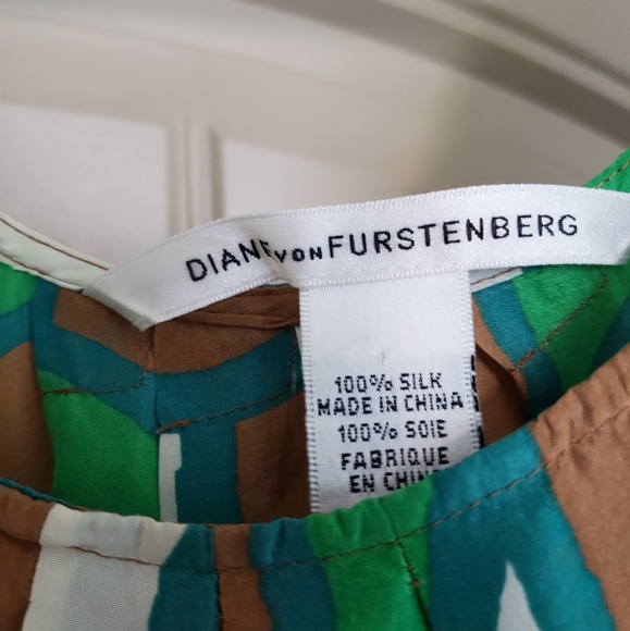 100% silk DVF top - Picture 2 of 4